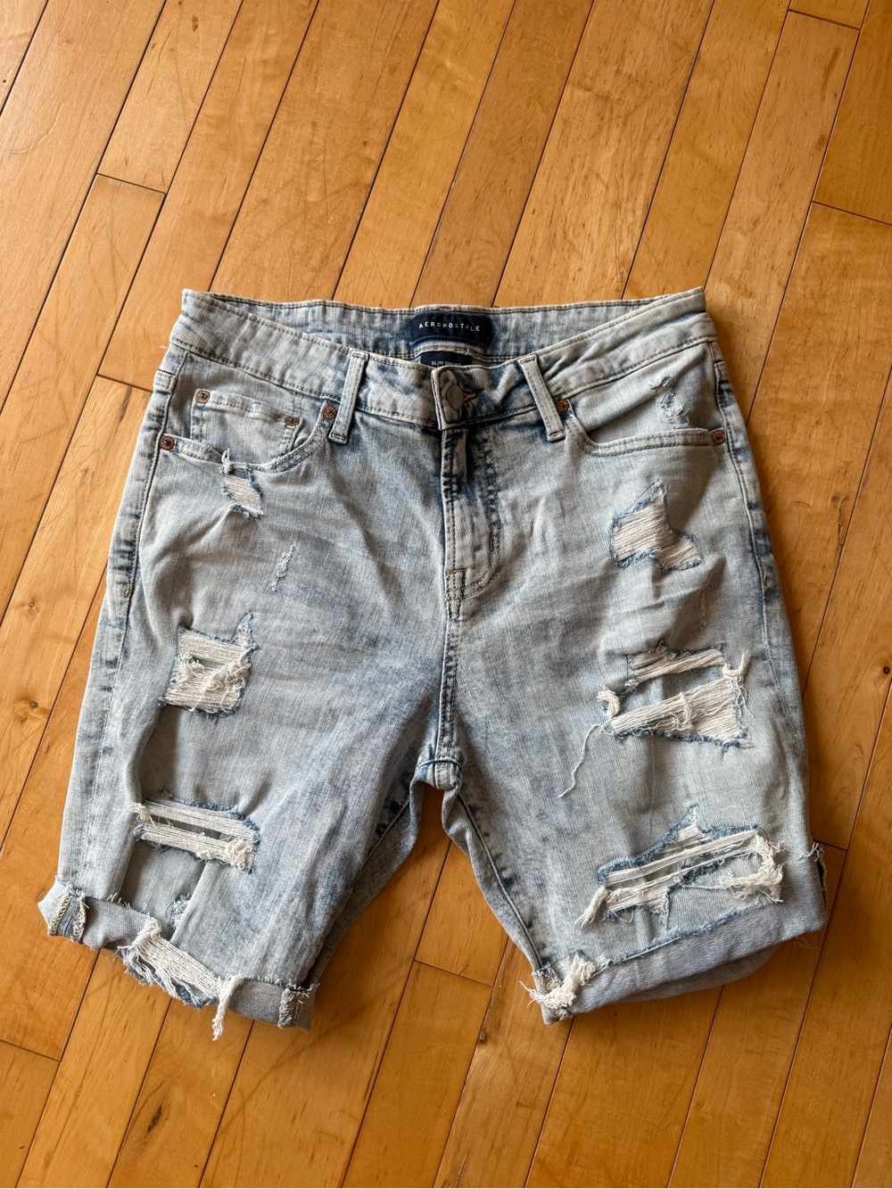 Aeropostale Light Blue Distressed Men’s Denim Slim Shorts
